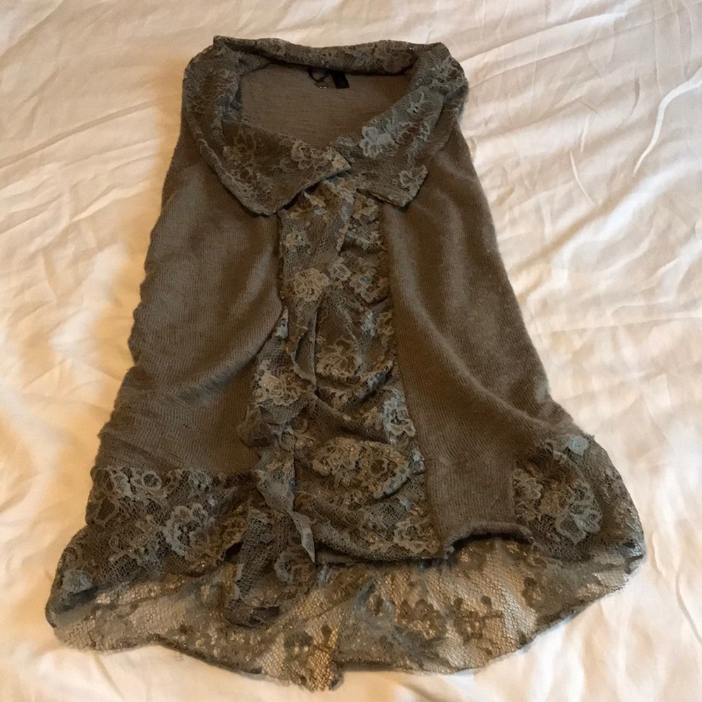 BKE Boutique Lace Vest size L💥FINAL PRICE DROP💥